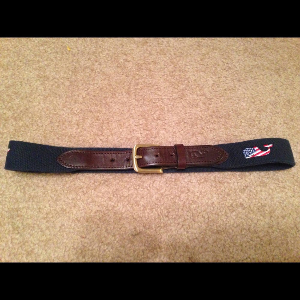 Boys Vineyard Vines belt 28”